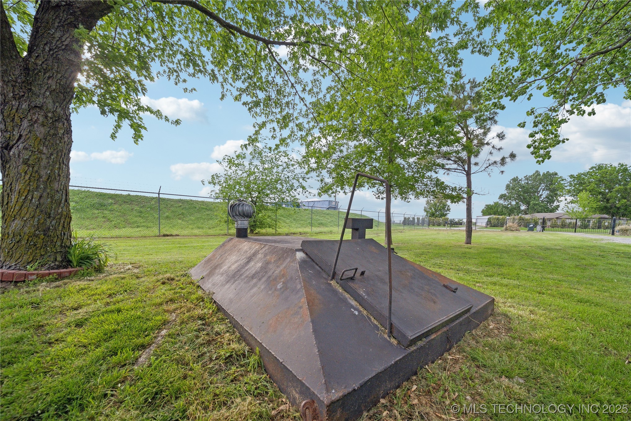 10246 Hectorville Road Property Photo 33