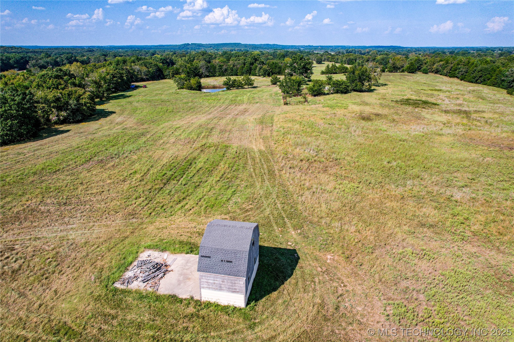 0000 E 1420 Road Property Photo 3