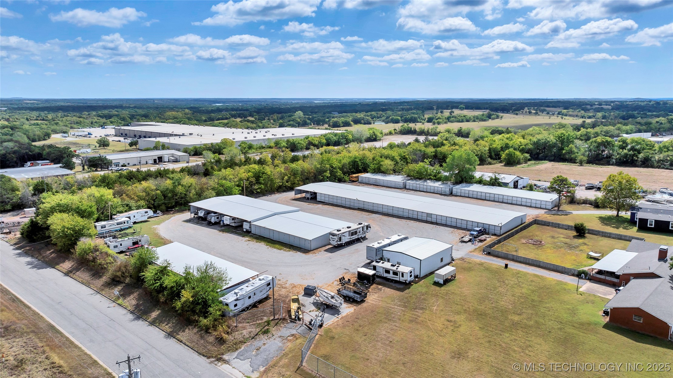 3100 S Commerce Property Photo 1