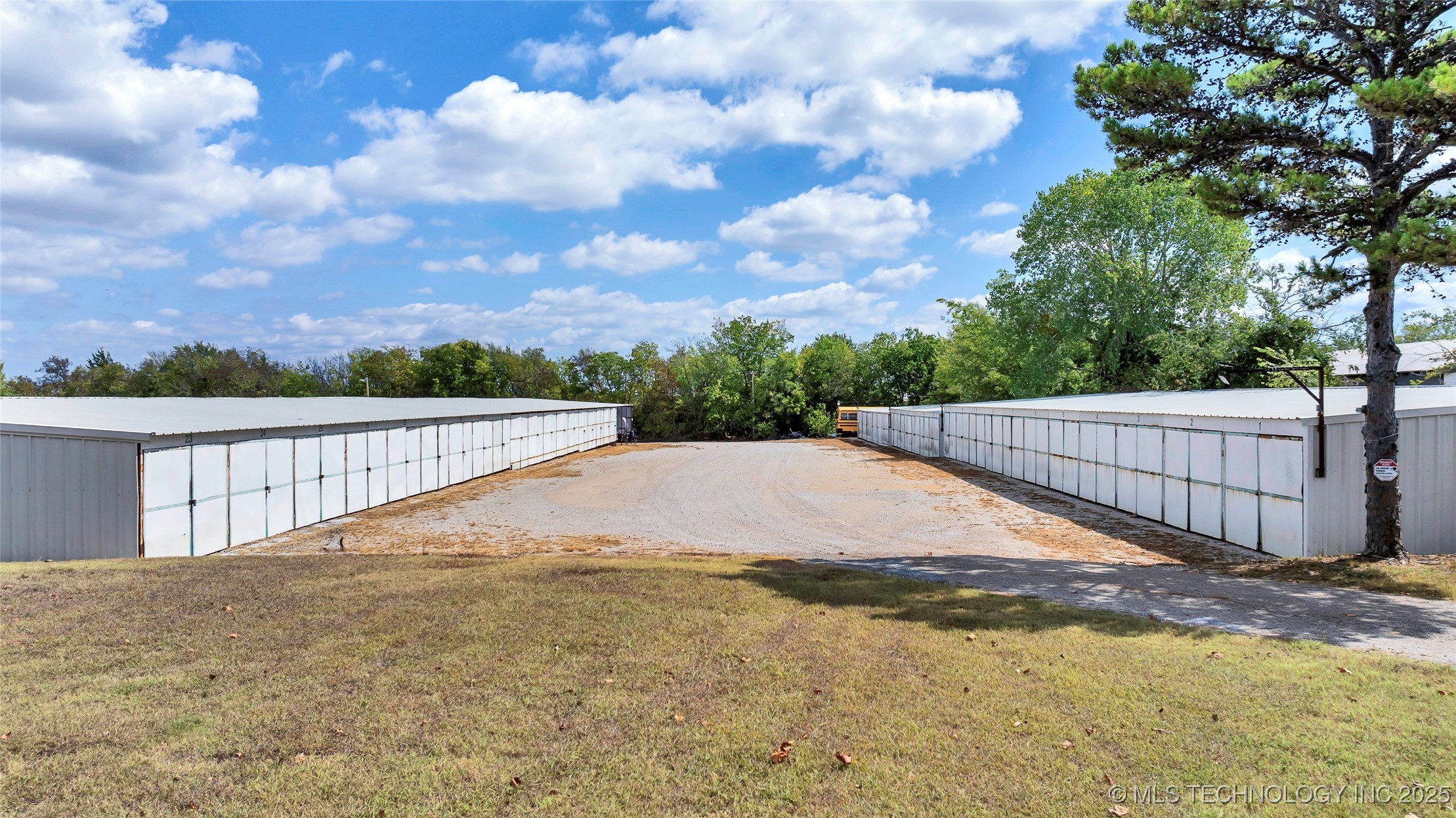 3100 S Commerce Property Photo 3