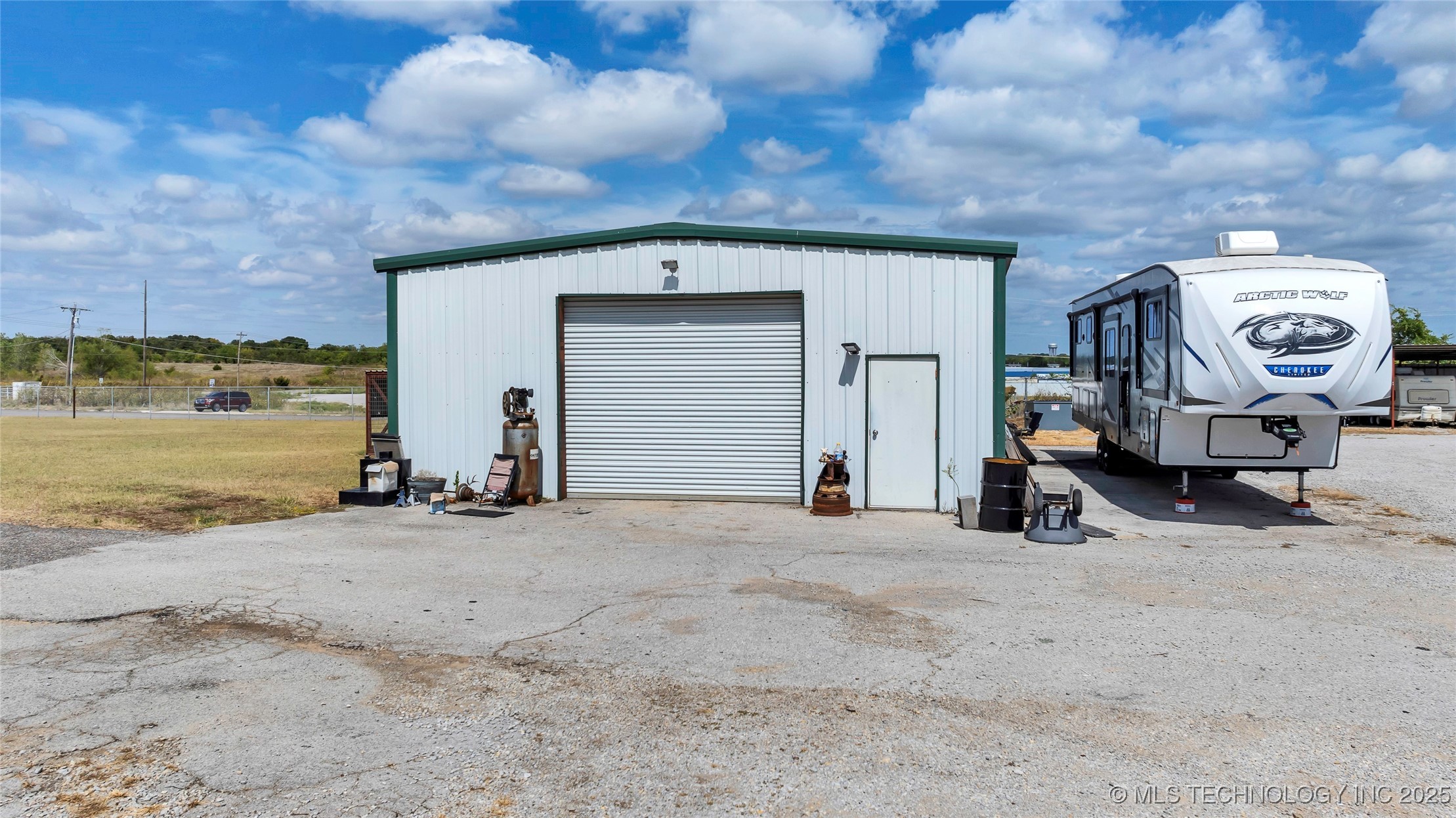 3100 S Commerce Property Photo 7