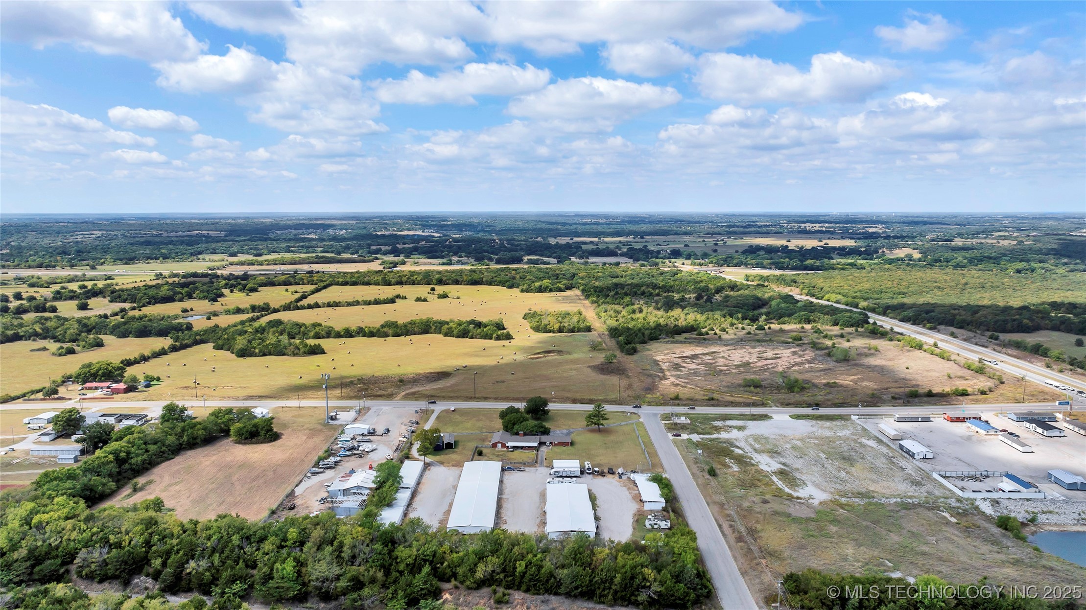 3100 S Commerce Property Photo 17