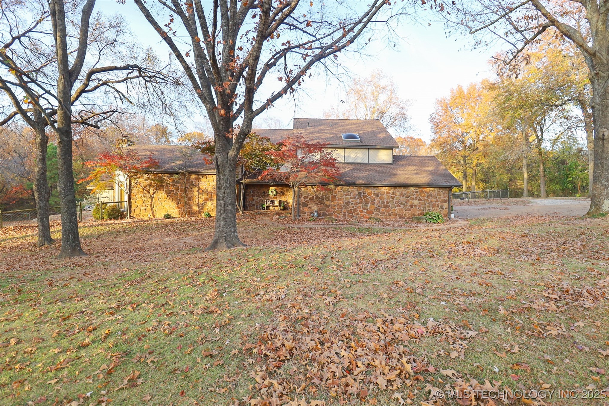 13933 S 198th East Avenue Property Photo 2
