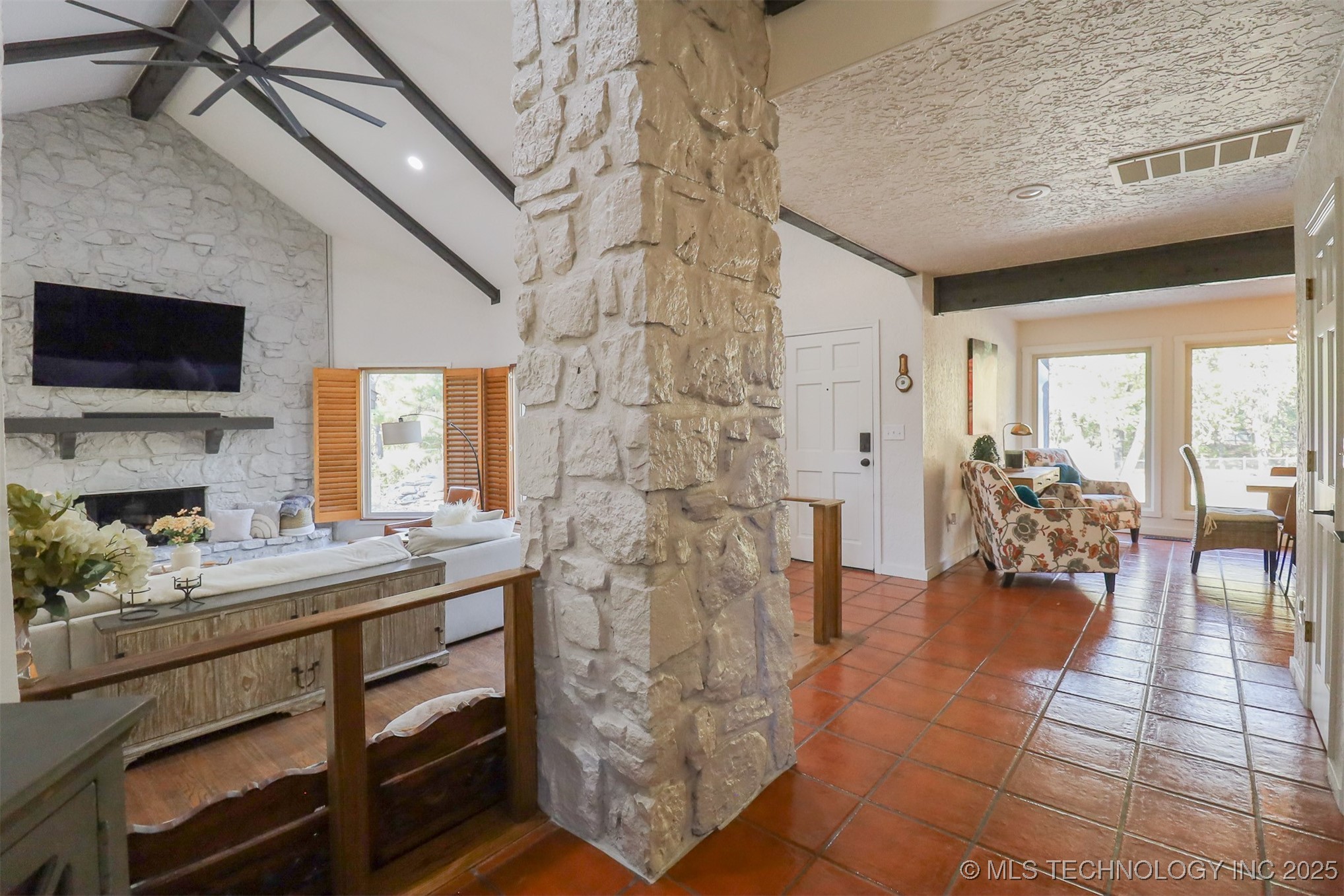 13933 S 198th East Avenue Property Photo 9