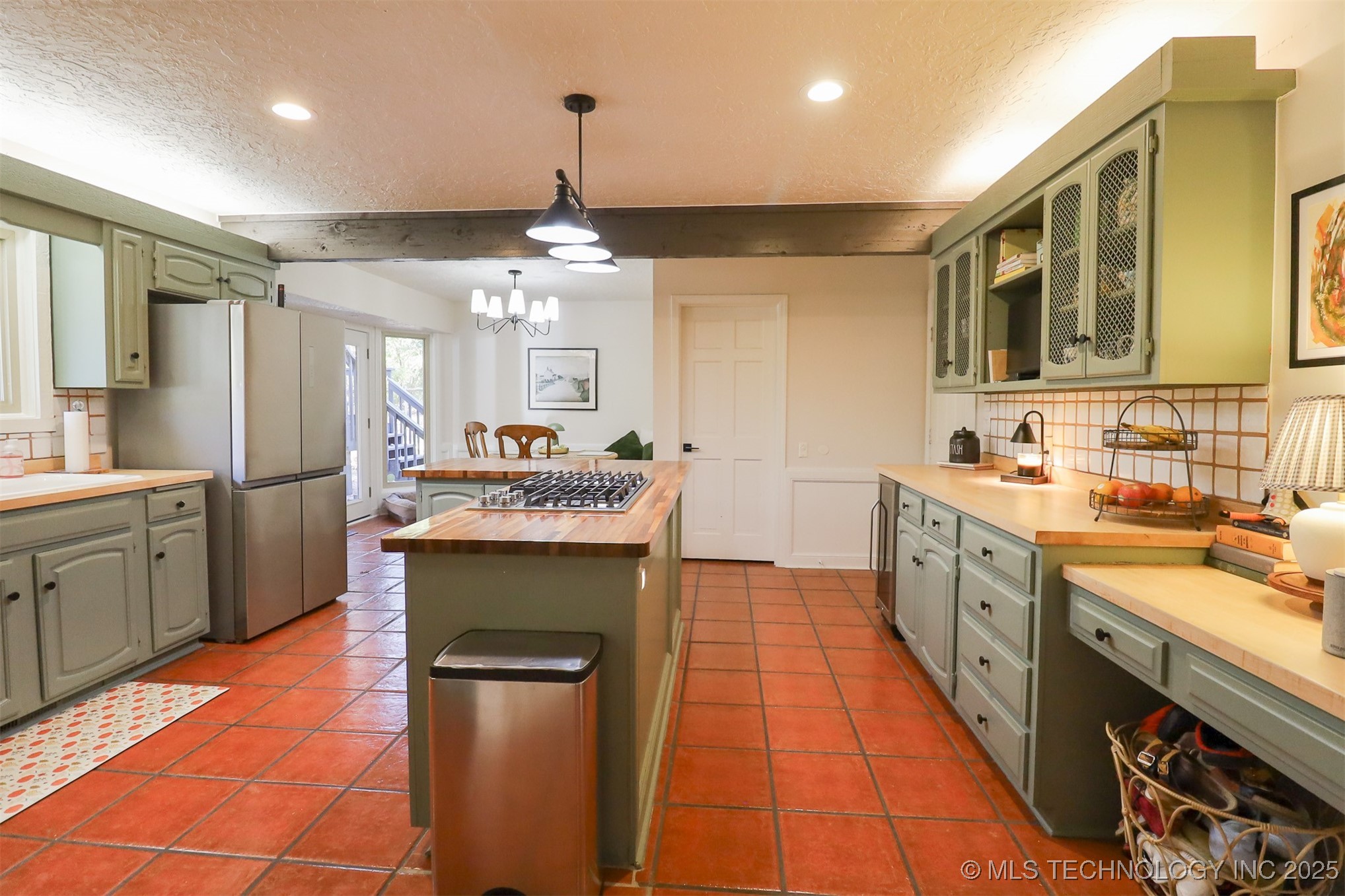 13933 S 198th East Avenue Property Photo 28