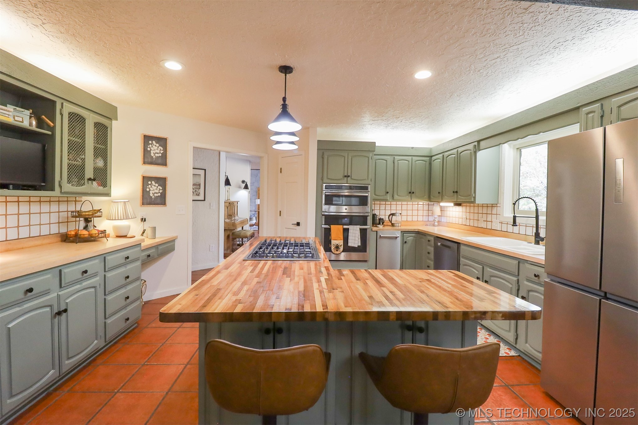 13933 S 198th East Avenue Property Photo 31