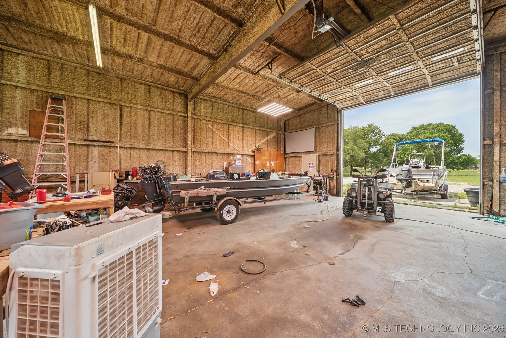 611 S Ash Street Property Photo 12