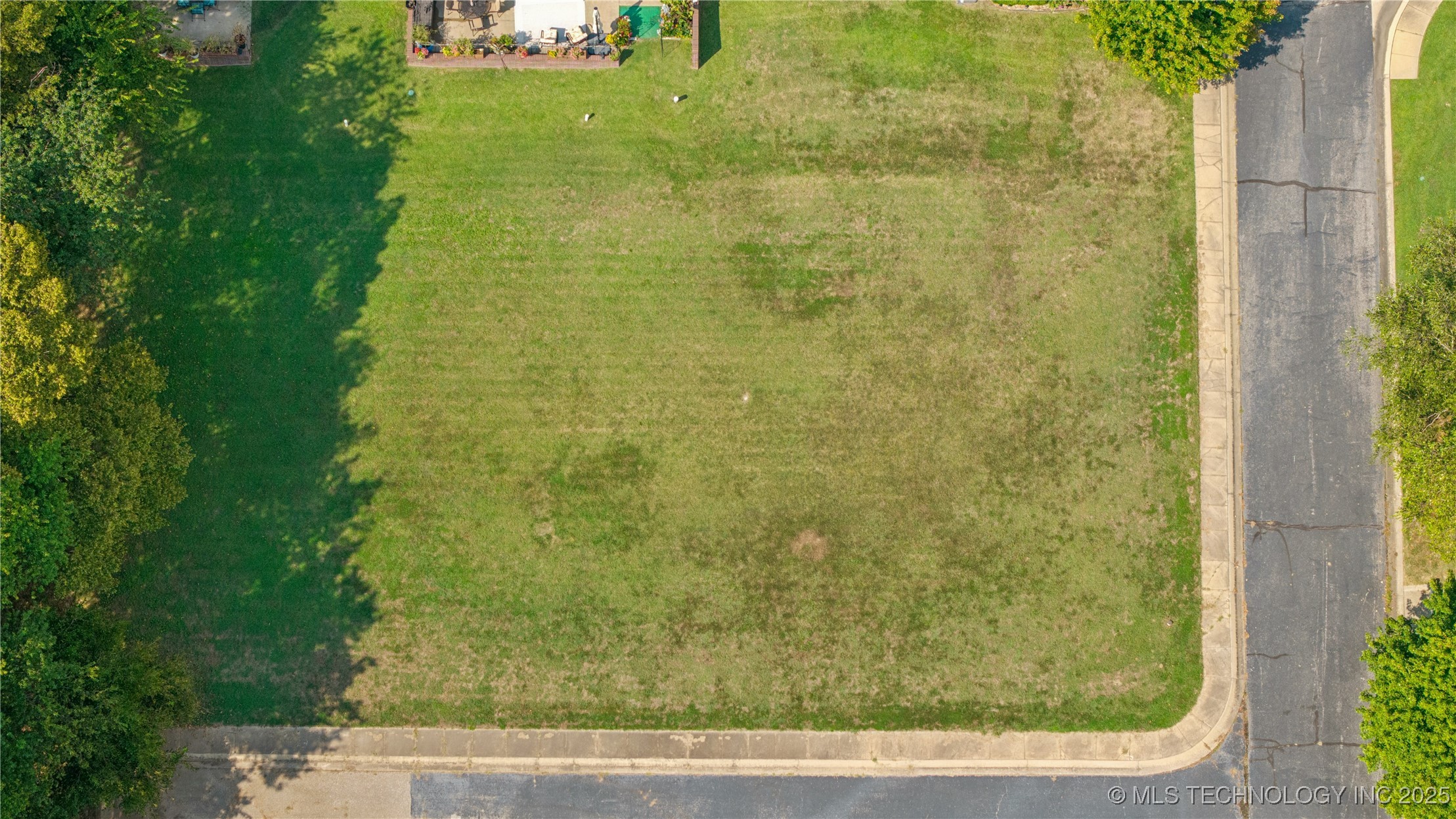 501 St Andrews Place Property Photo 9