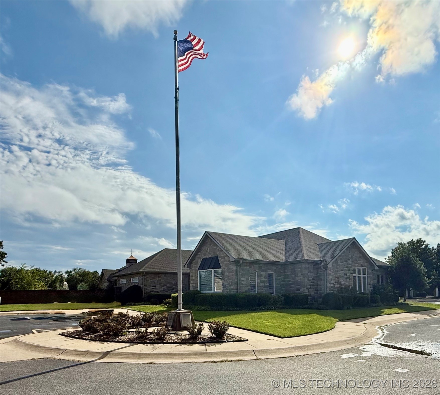 501 St Andrews Place Property Photo 12