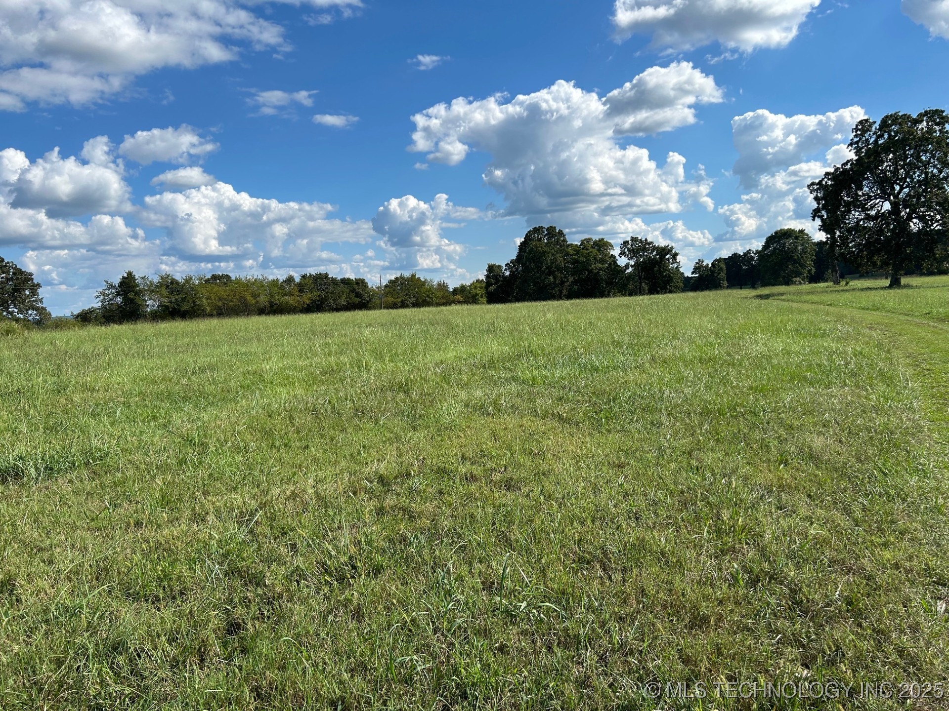 2540826 Property Photo 4