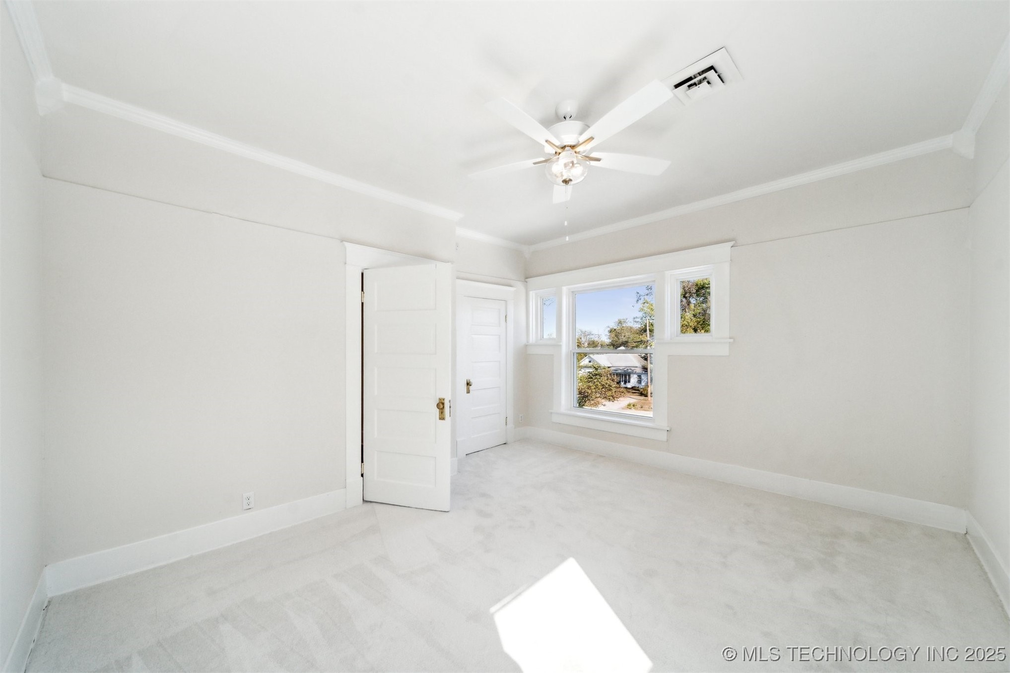 806 E Church Street Property Photo 34