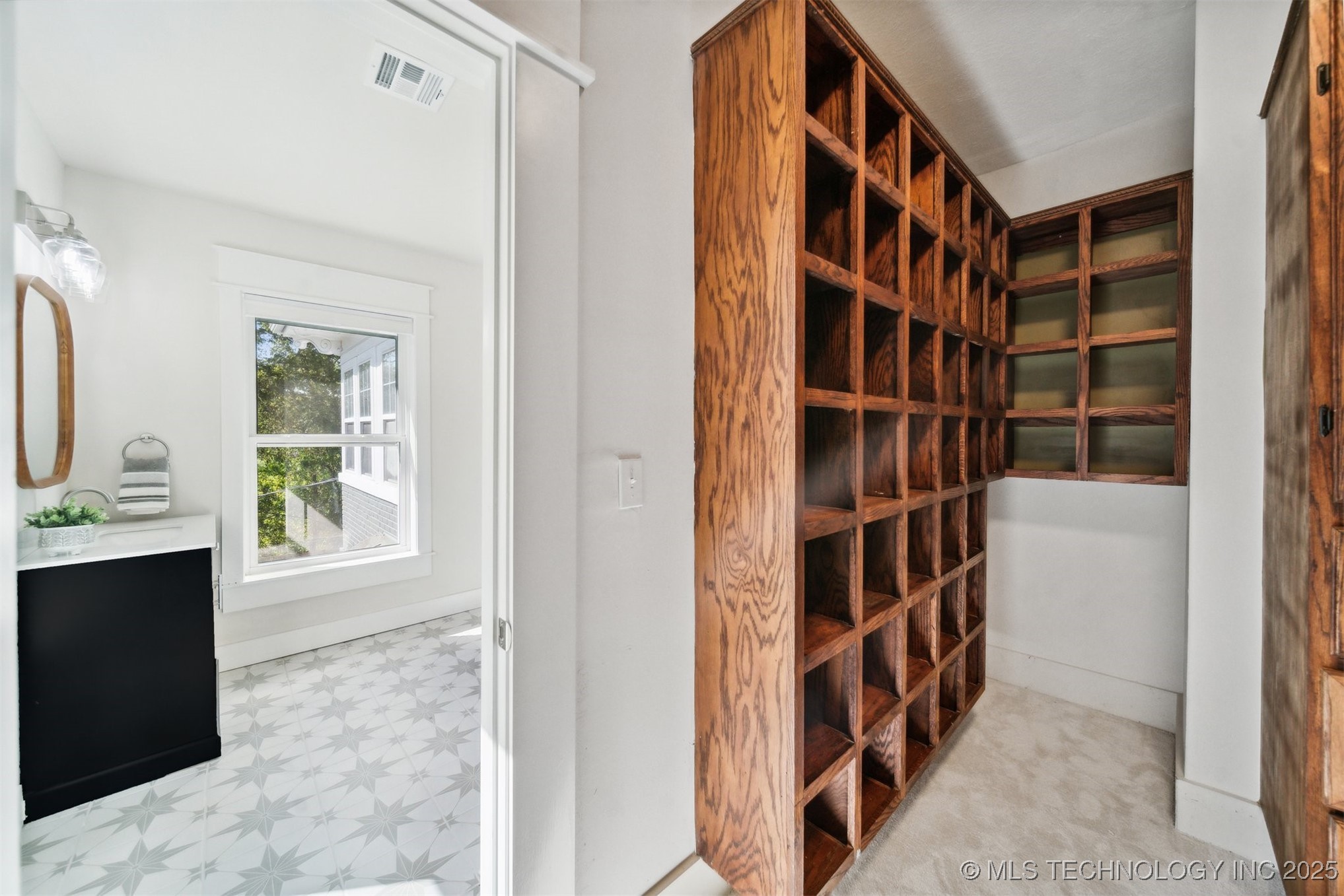 806 E Church Street Property Photo 52