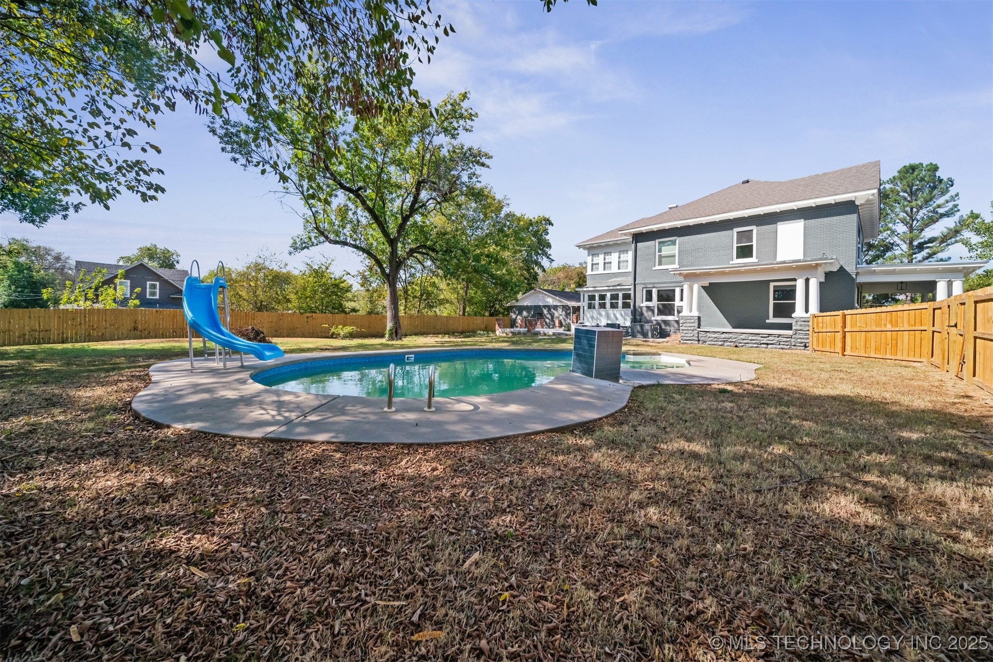 806 E Church Street Property Photo 58