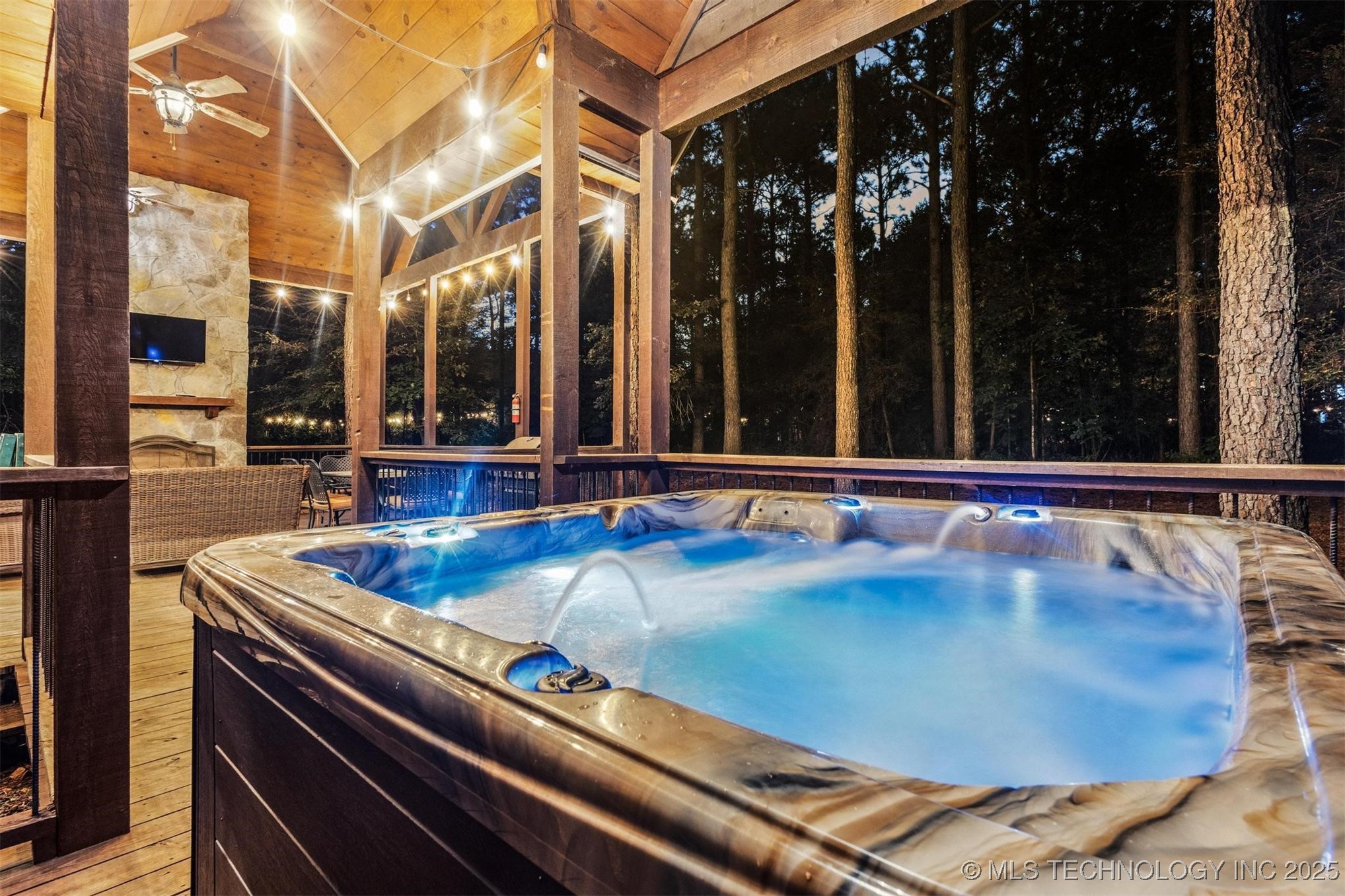 135 Stone Pine Property Photo 12