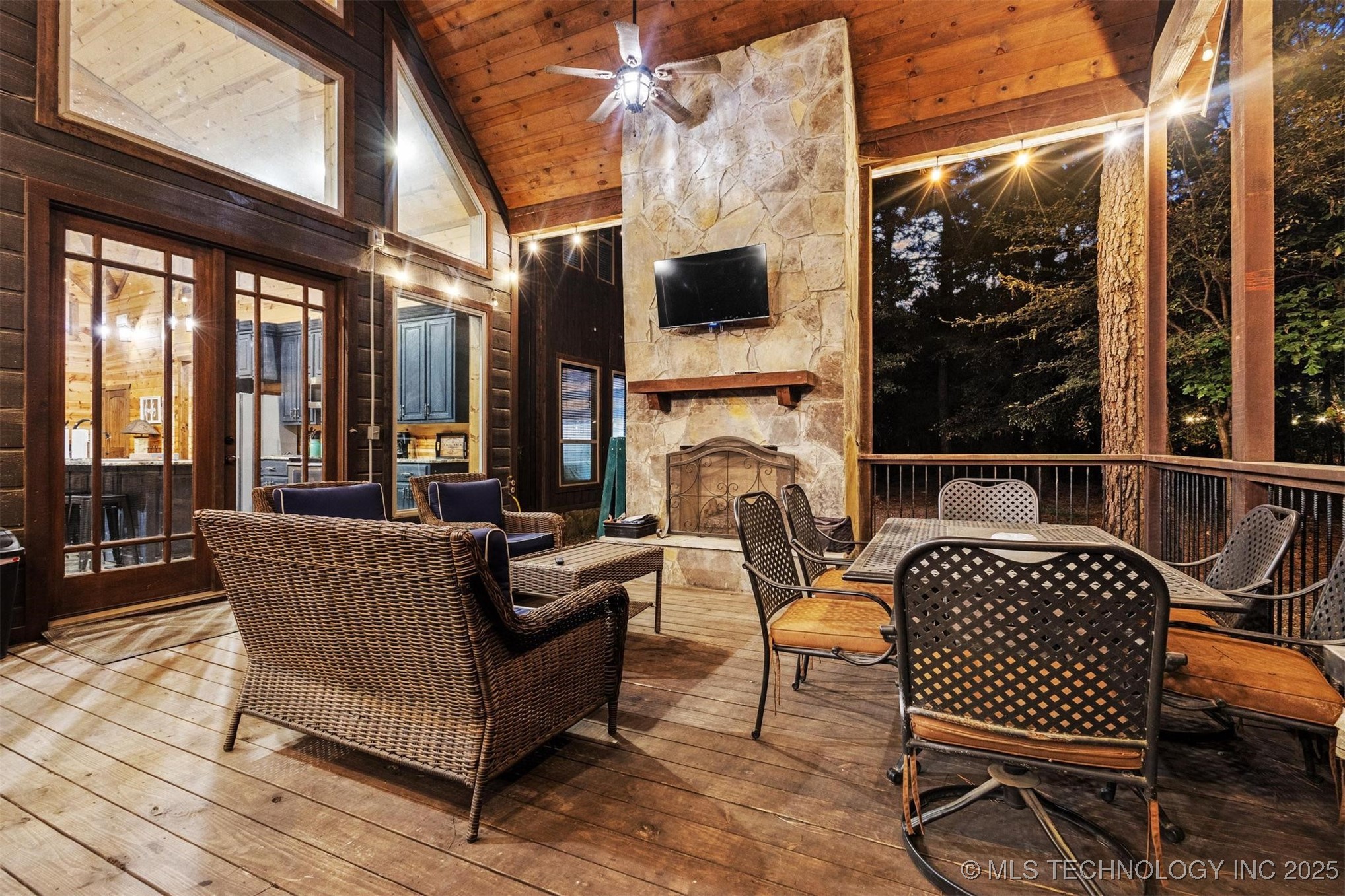 135 Stone Pine Property Photo 13