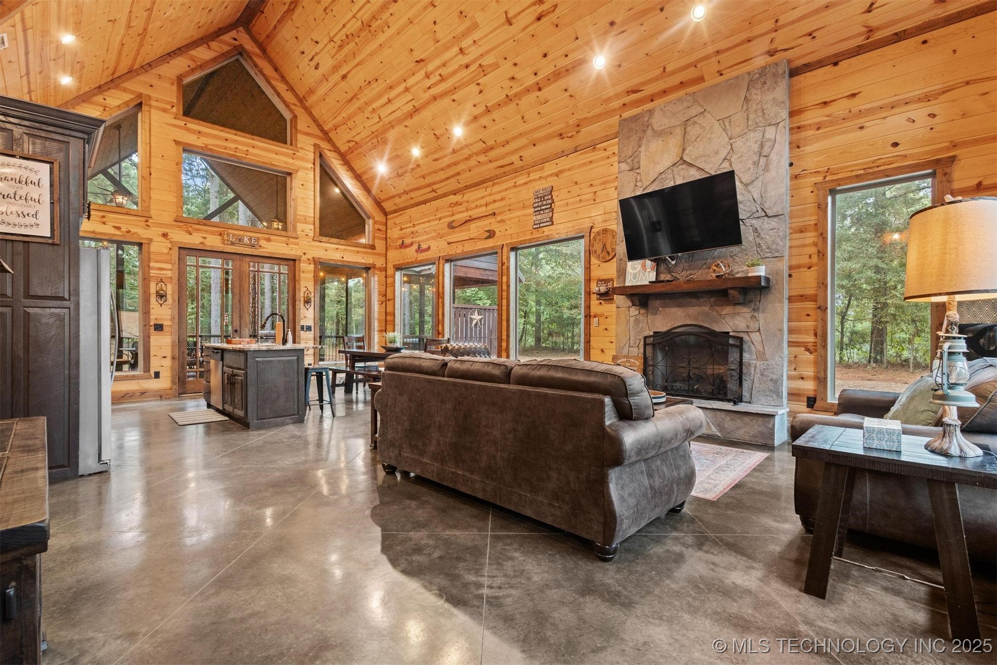 135 Stone Pine Property Photo 17