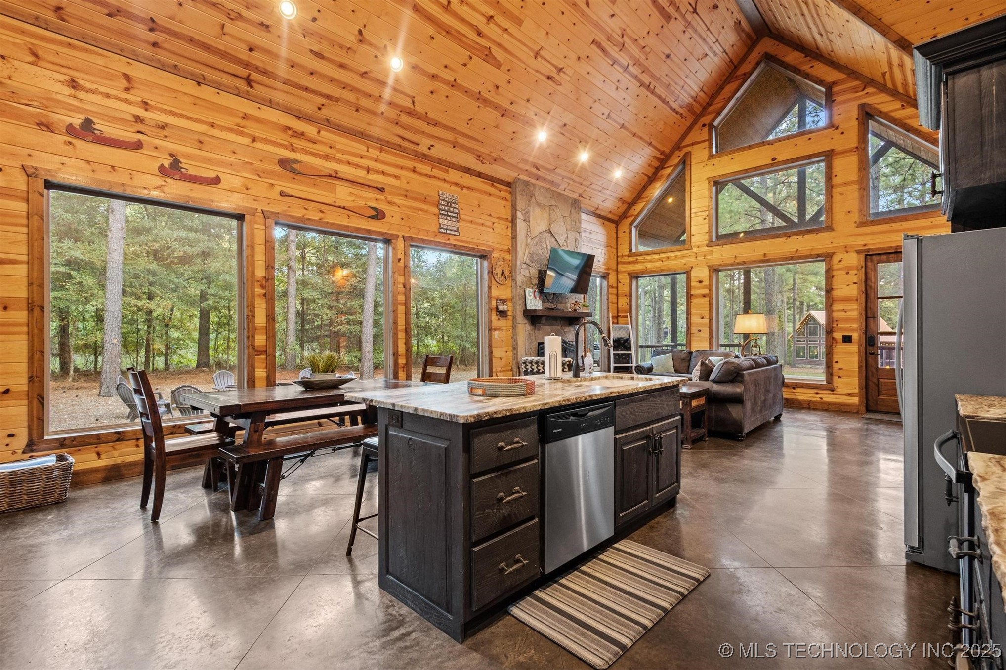 135 Stone Pine Property Photo 27