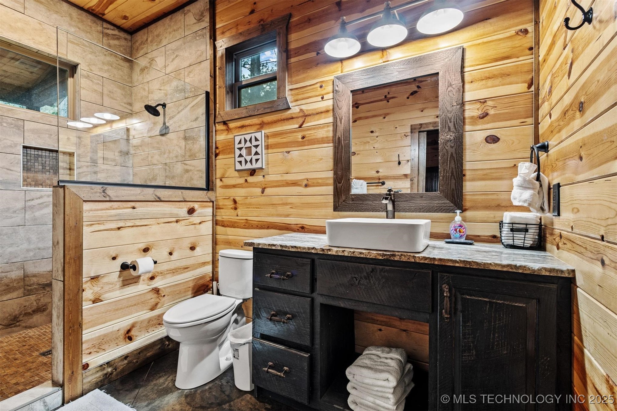 135 Stone Pine Property Photo 35