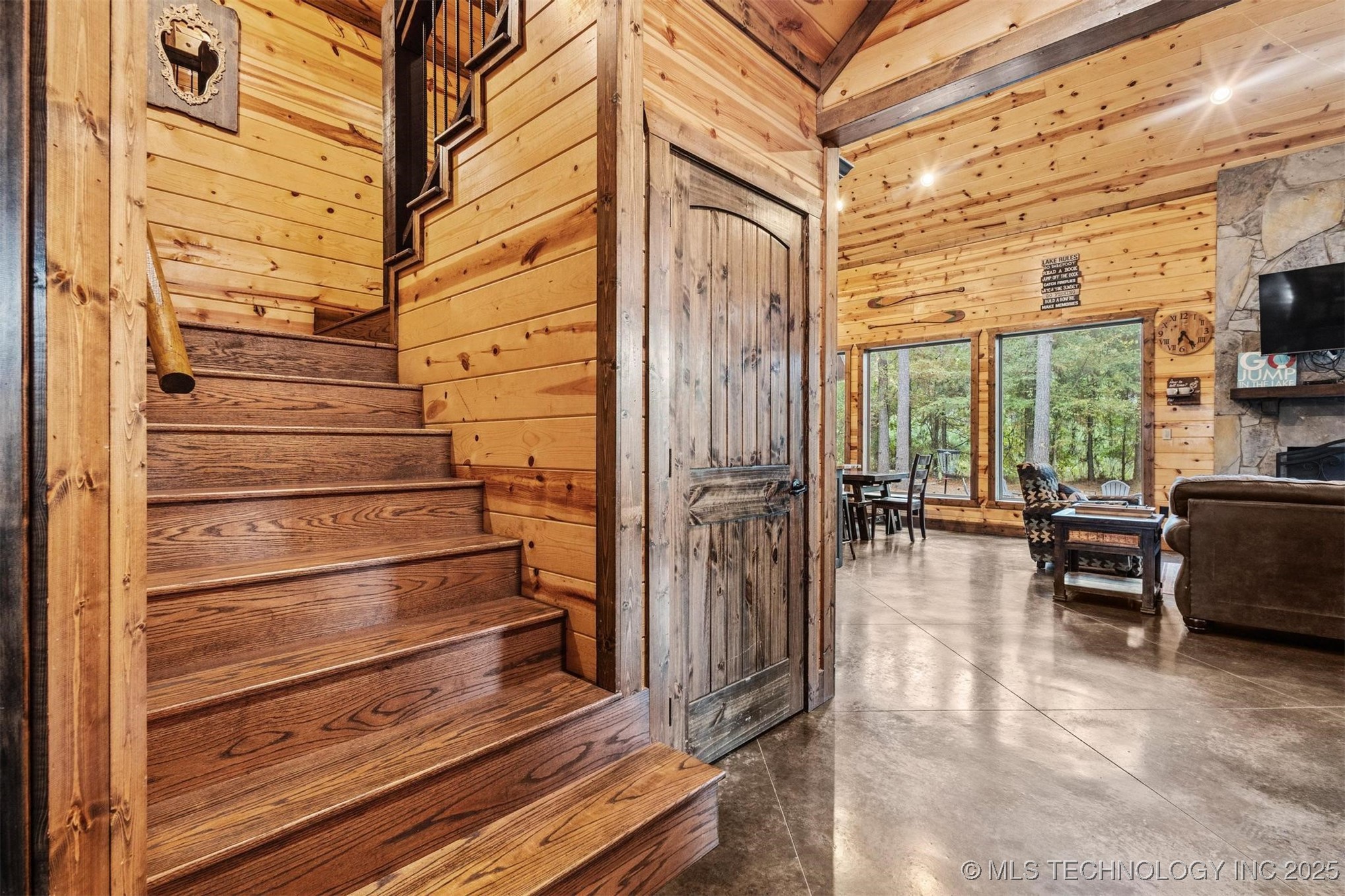 135 Stone Pine Property Photo 38