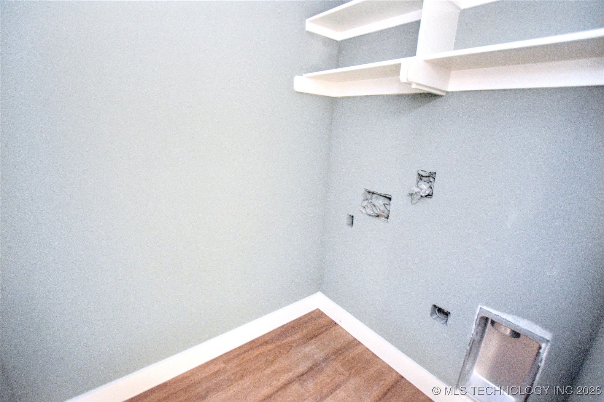 18835 W Hunters Court Property Photo 21