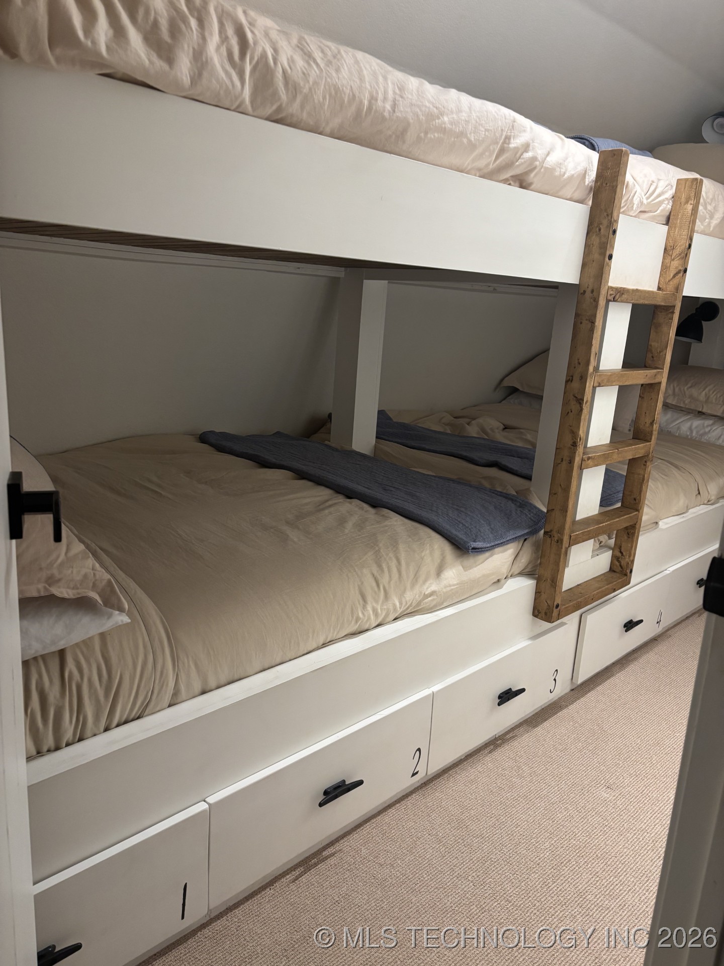 36739 S 512 Road Property Photo 17