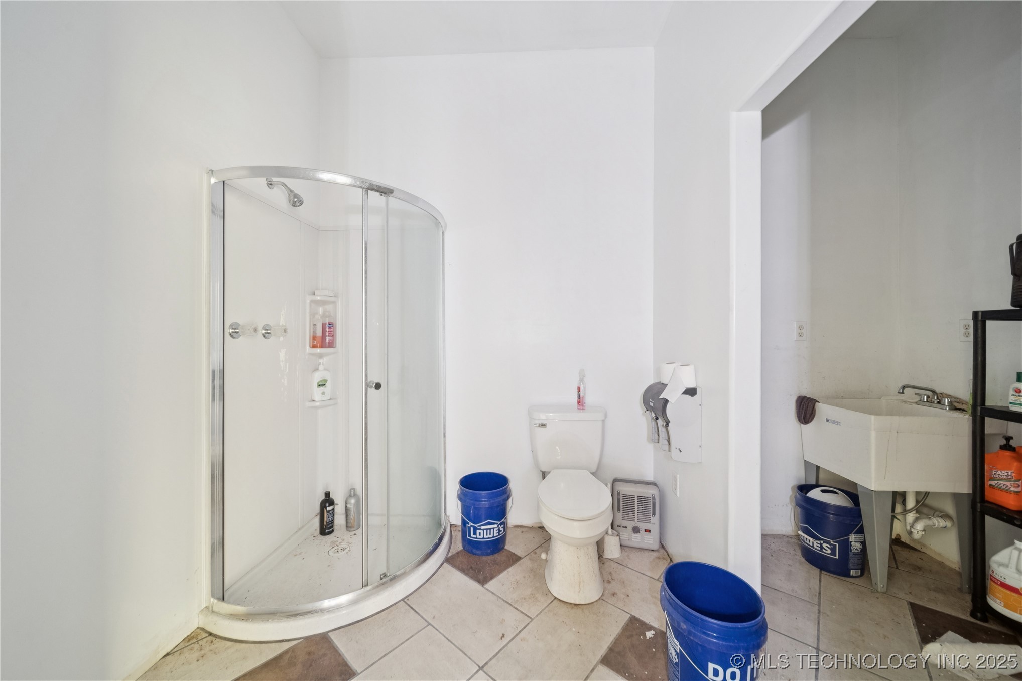 8450 Fern Mountain Road Property Photo 11