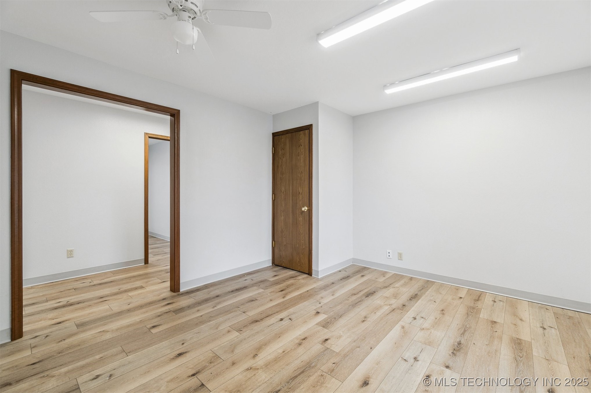 1236 E Main Street Property Photo 24