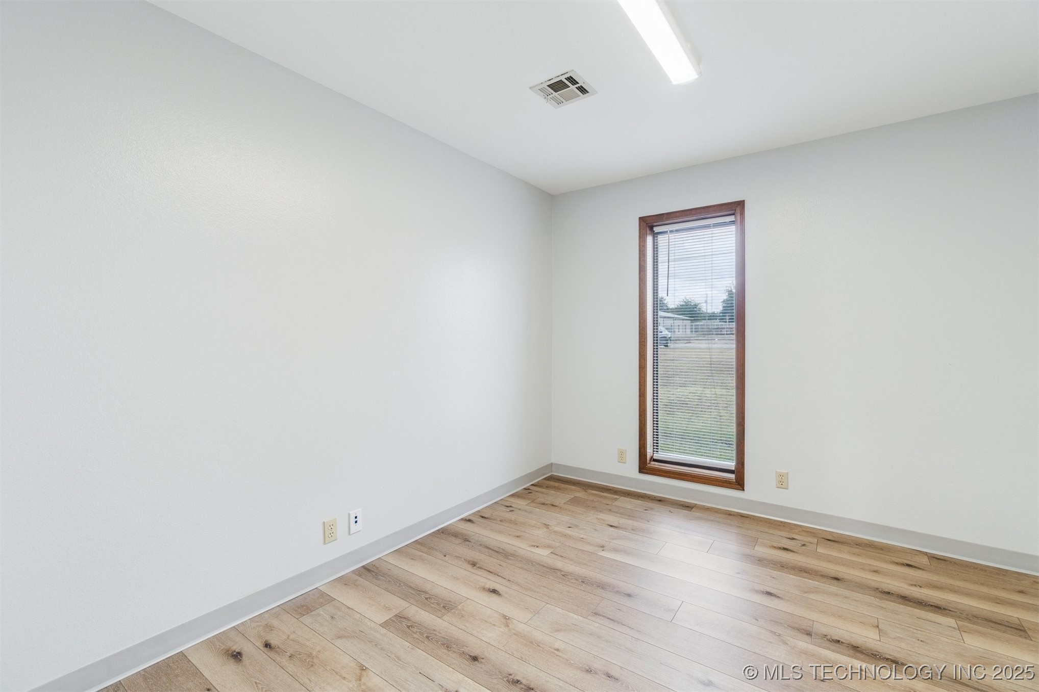 1236 E Main Street Property Photo 33