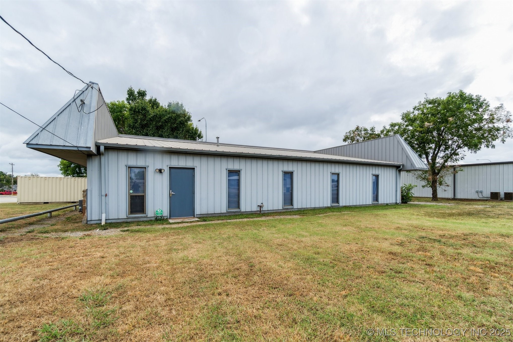 1236 E Main Street Property Photo 38