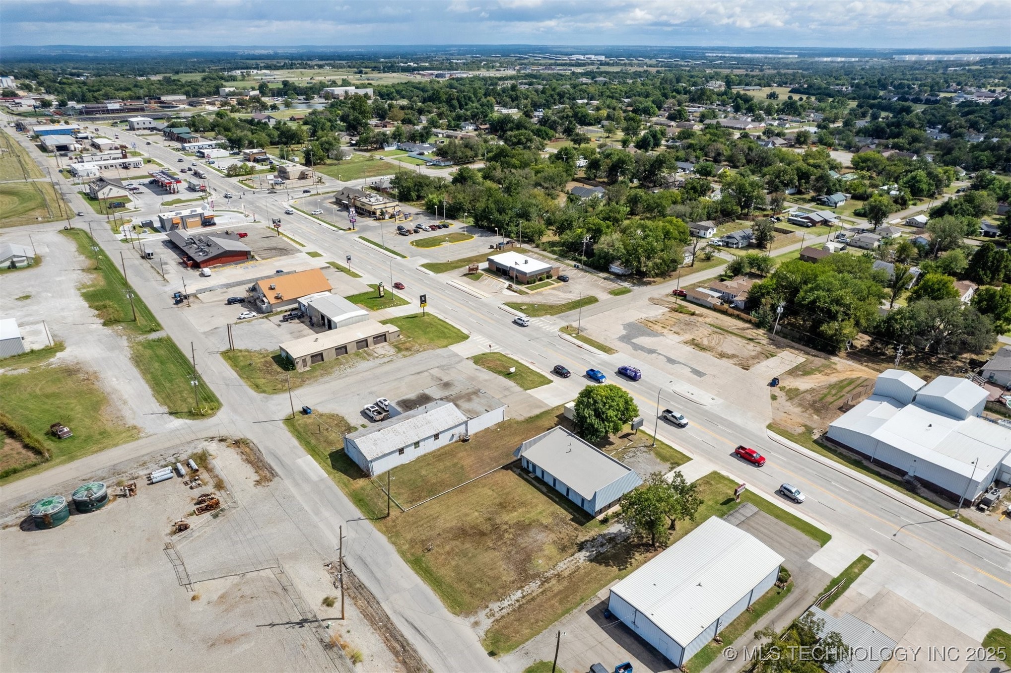 1236 E Main Street Property Photo 45