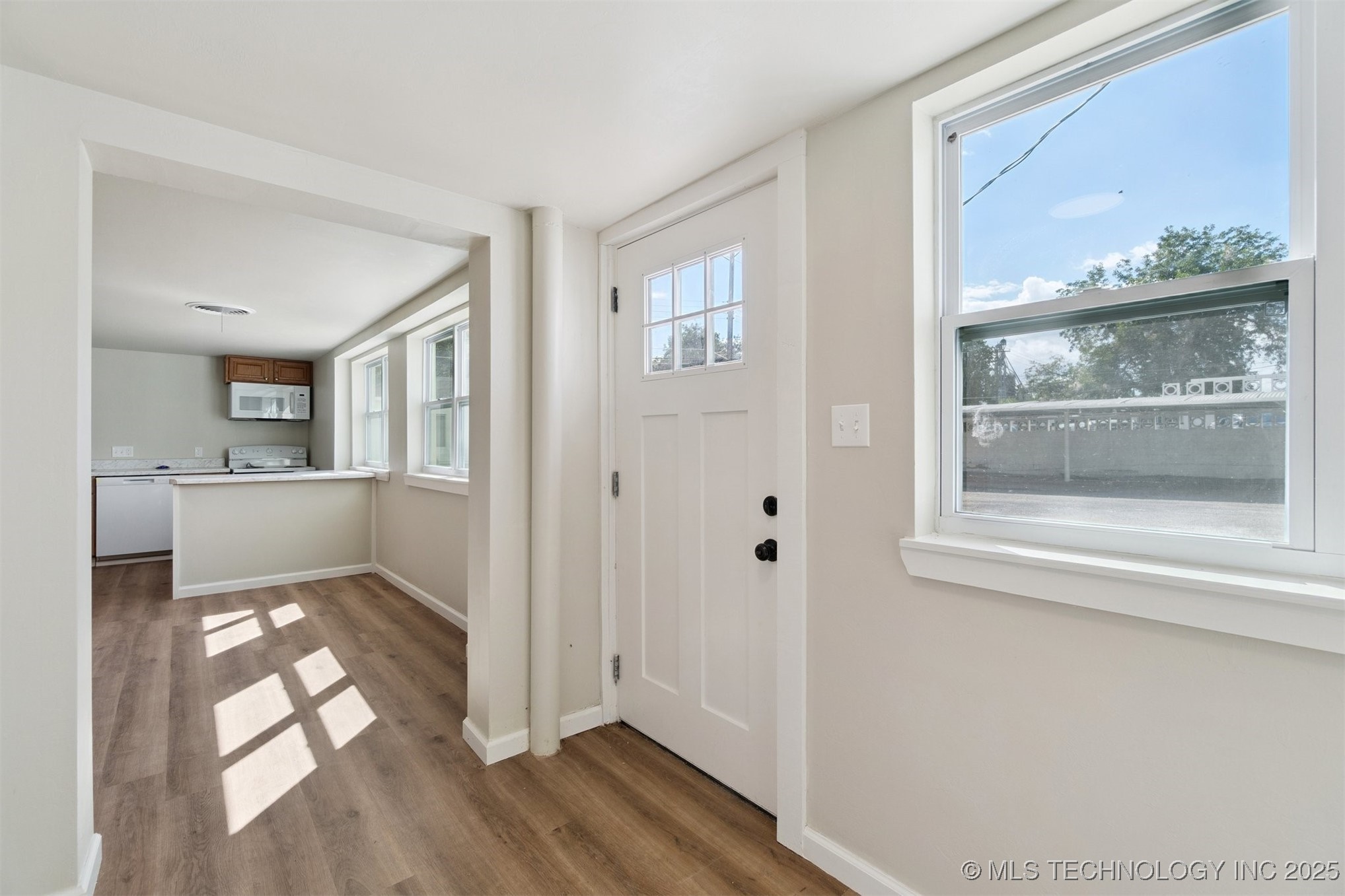 103 E Cherry Street Property Photo 12