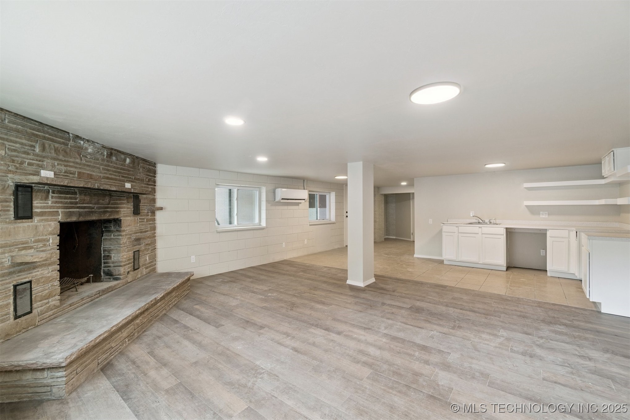 103 E Cherry Street Property Photo 13