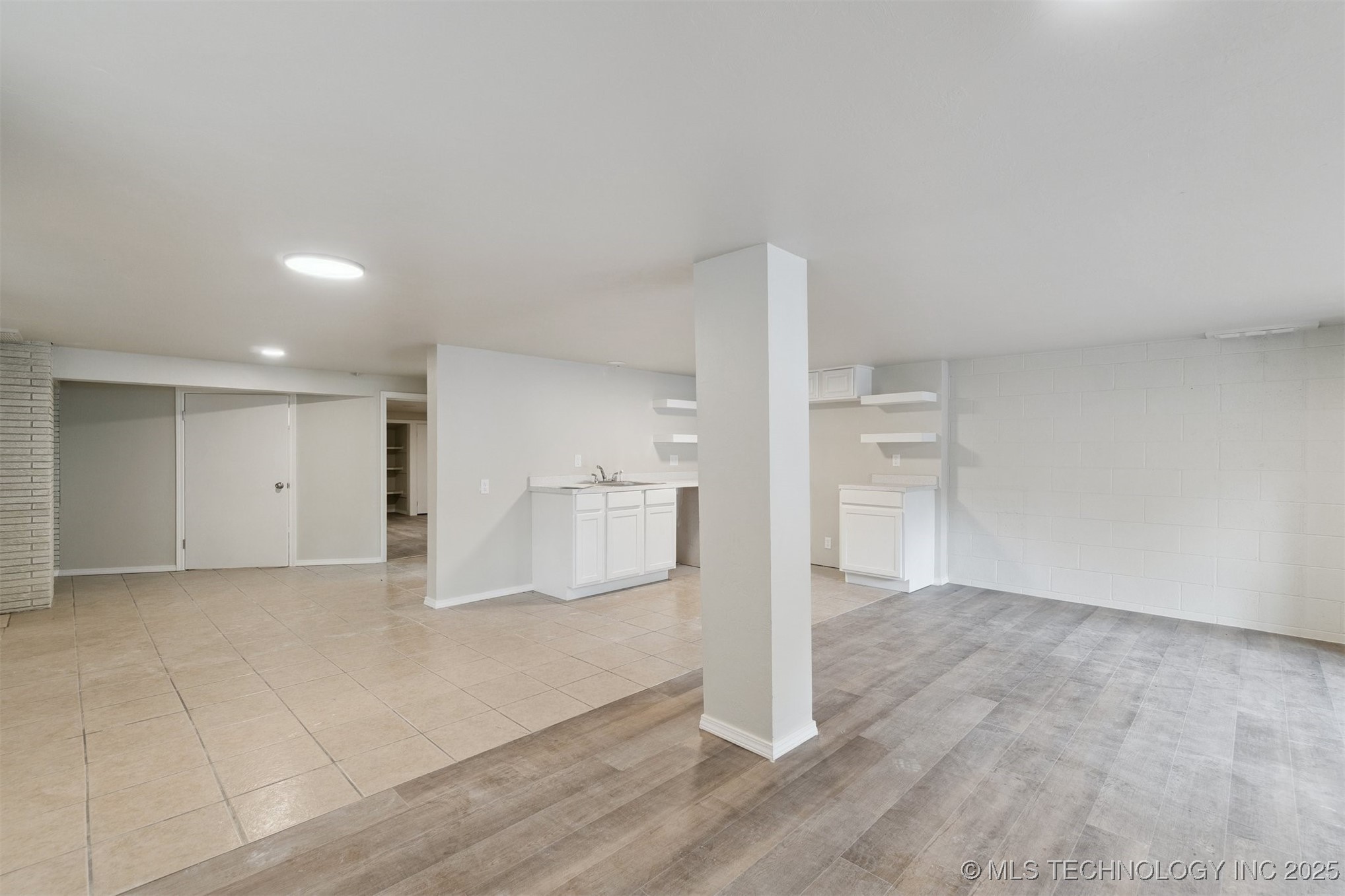 103 E Cherry Street Property Photo 16