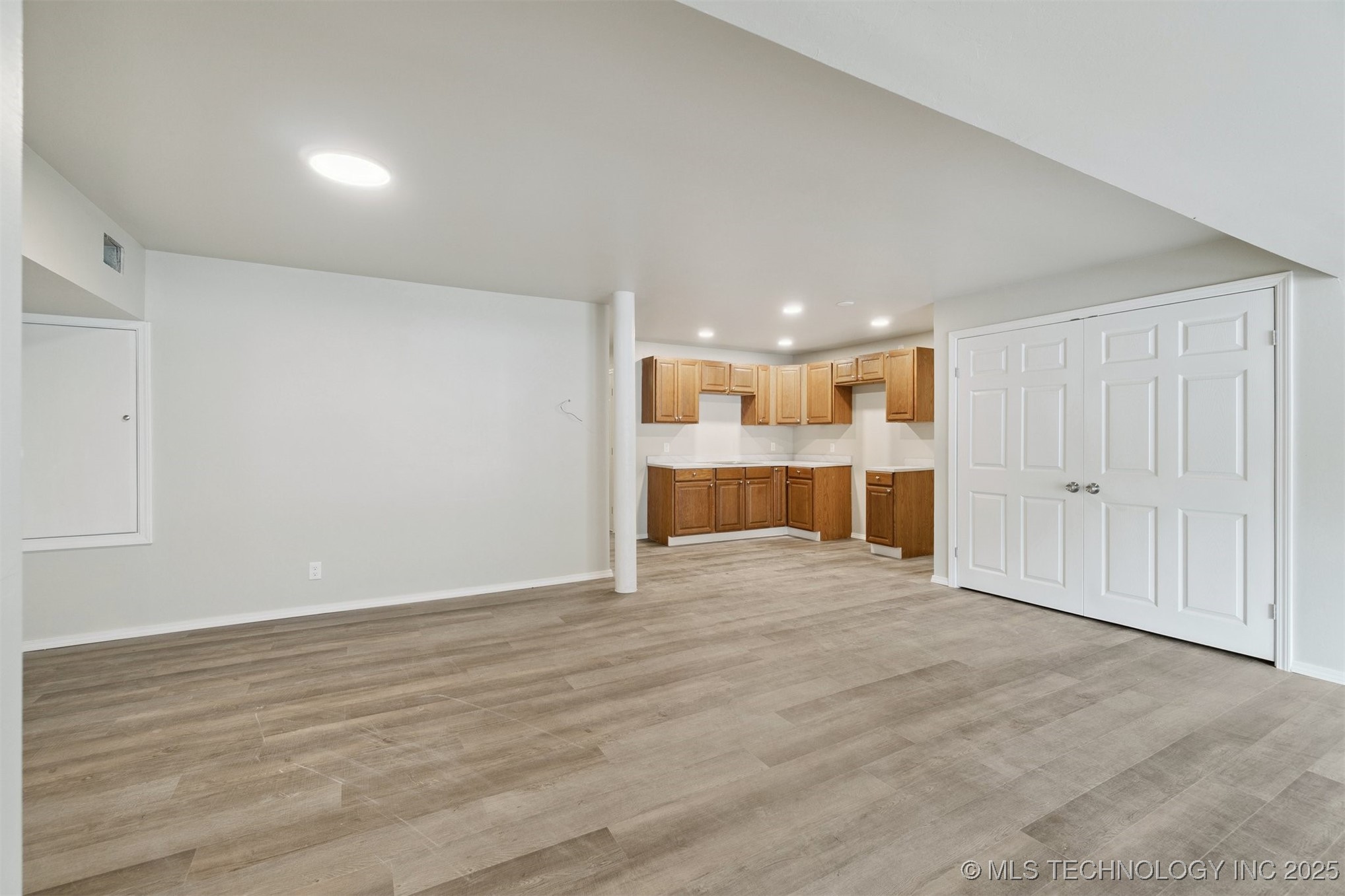 103 E Cherry Street Property Photo 19