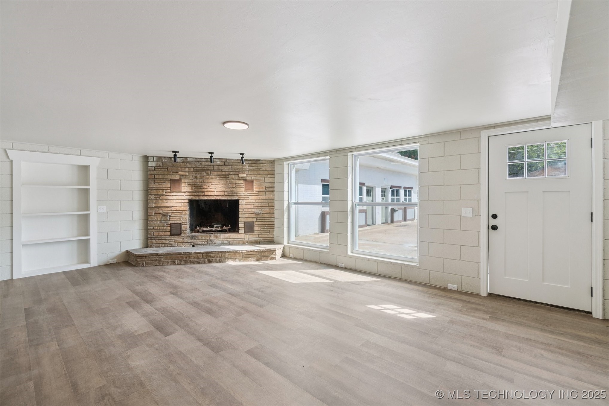 103 E Cherry Street Property Photo 20