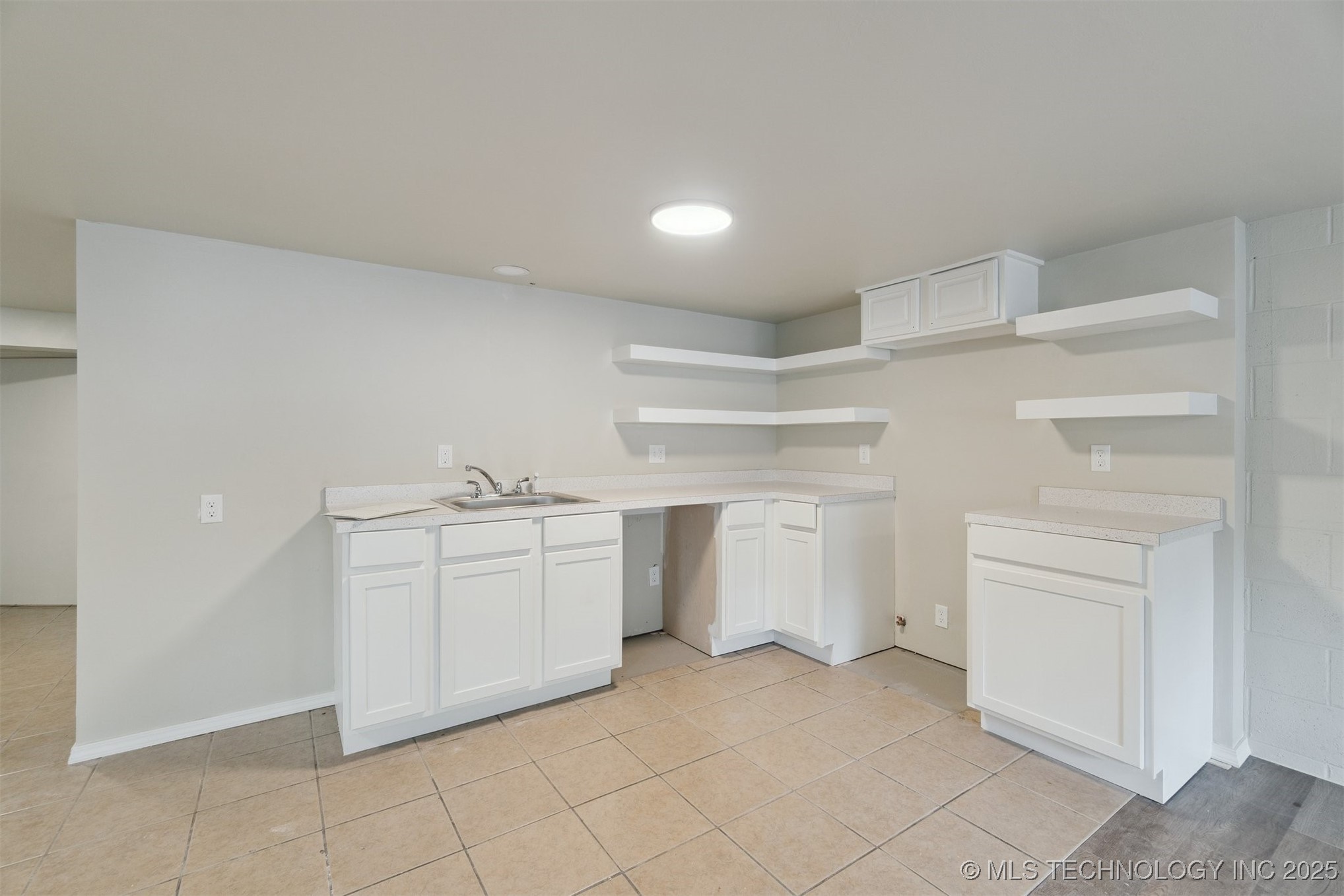 103 E Cherry Street Property Photo 21