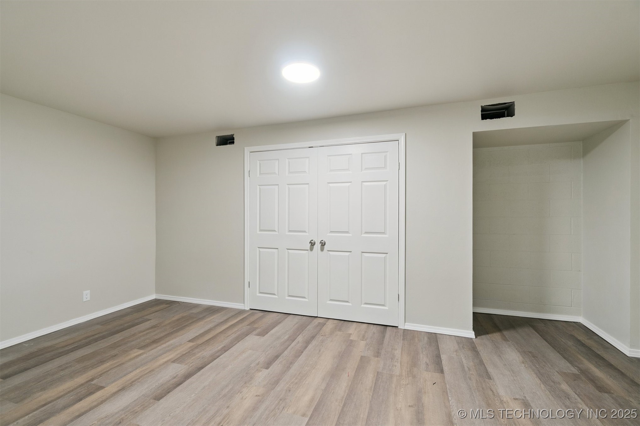 103 E Cherry Street Property Photo 37