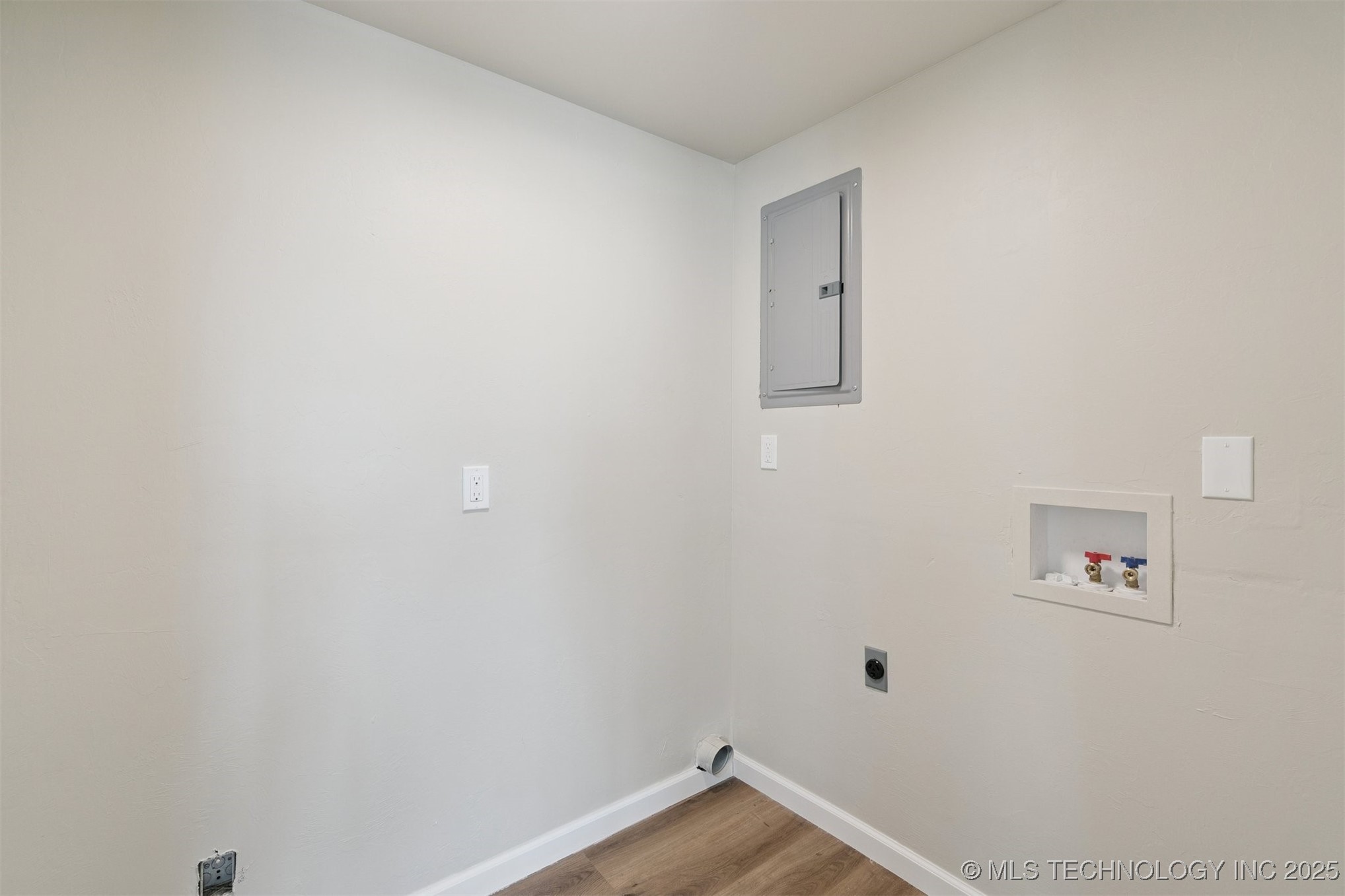 103 E Cherry Street Property Photo 43