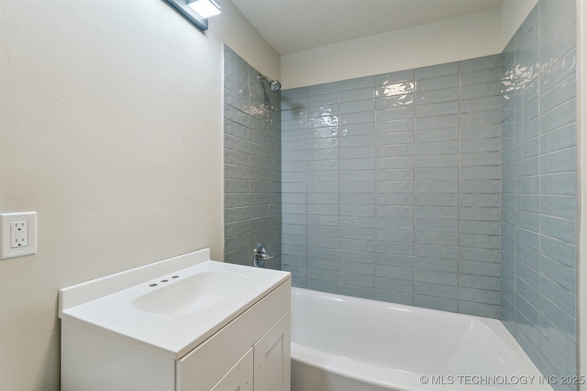 103 E Cherry Street Property Photo 53