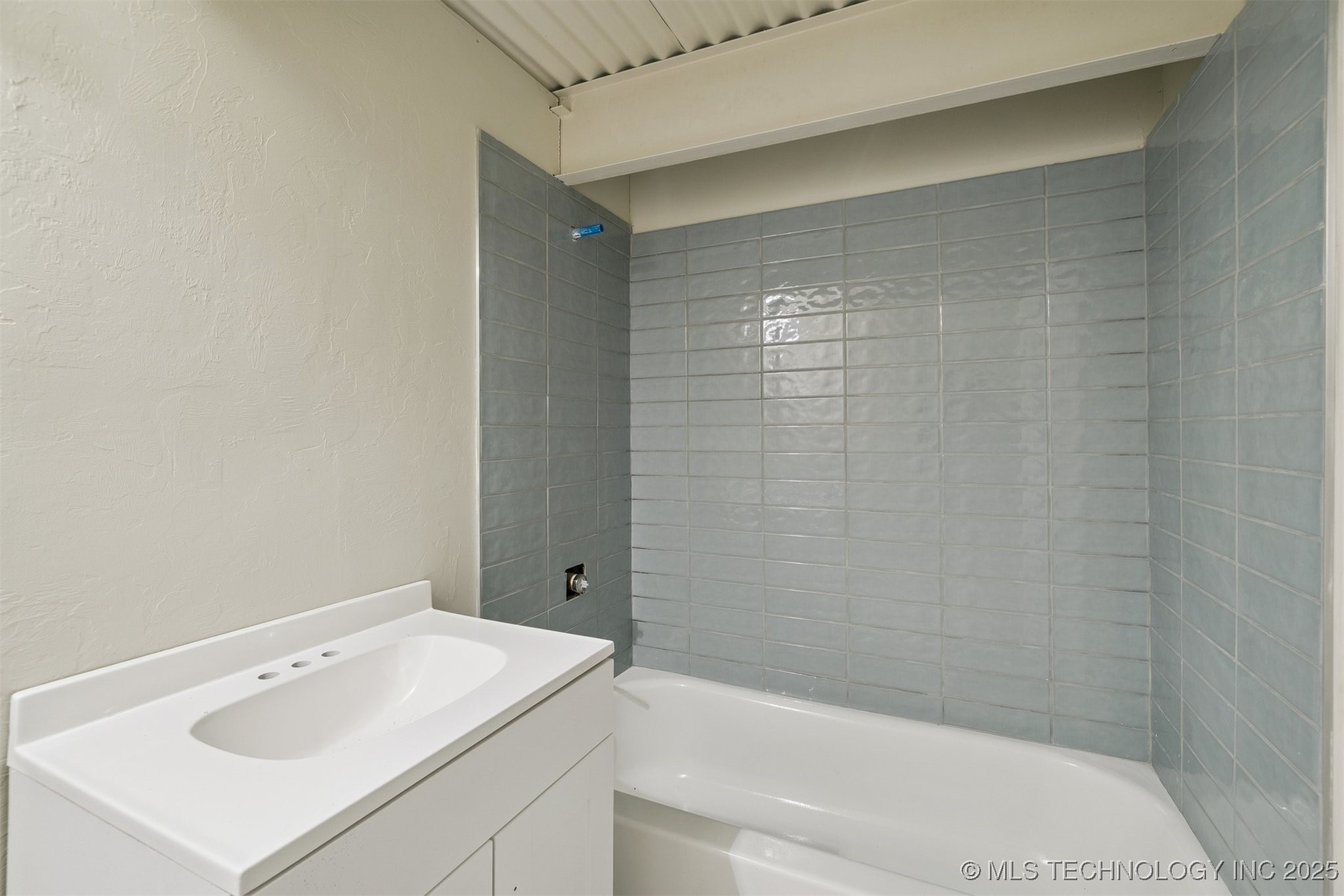 103 E Cherry Street Property Photo 54