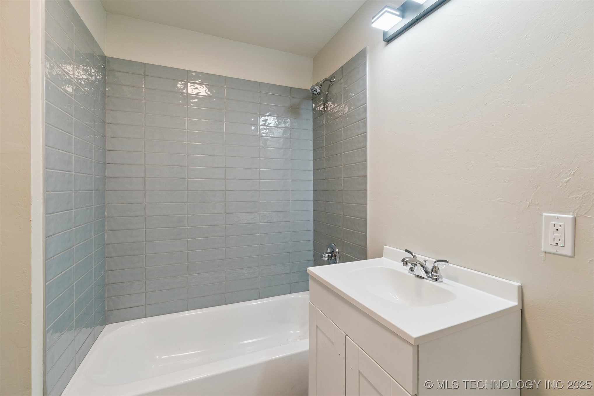 103 E Cherry Street Property Photo 55