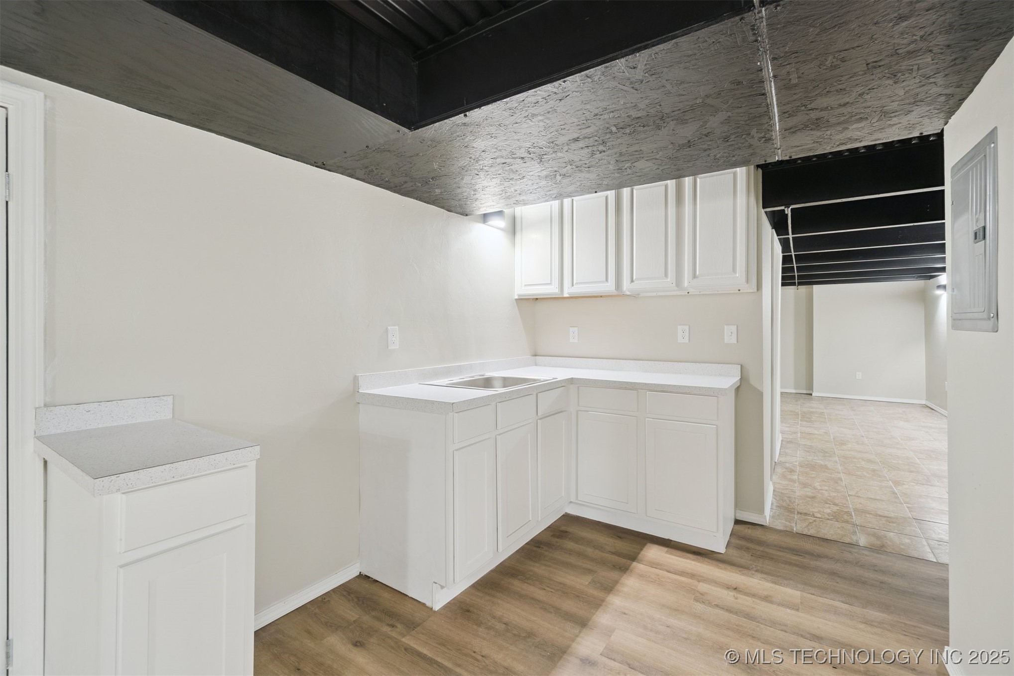 103 E Cherry Street Property Photo 63