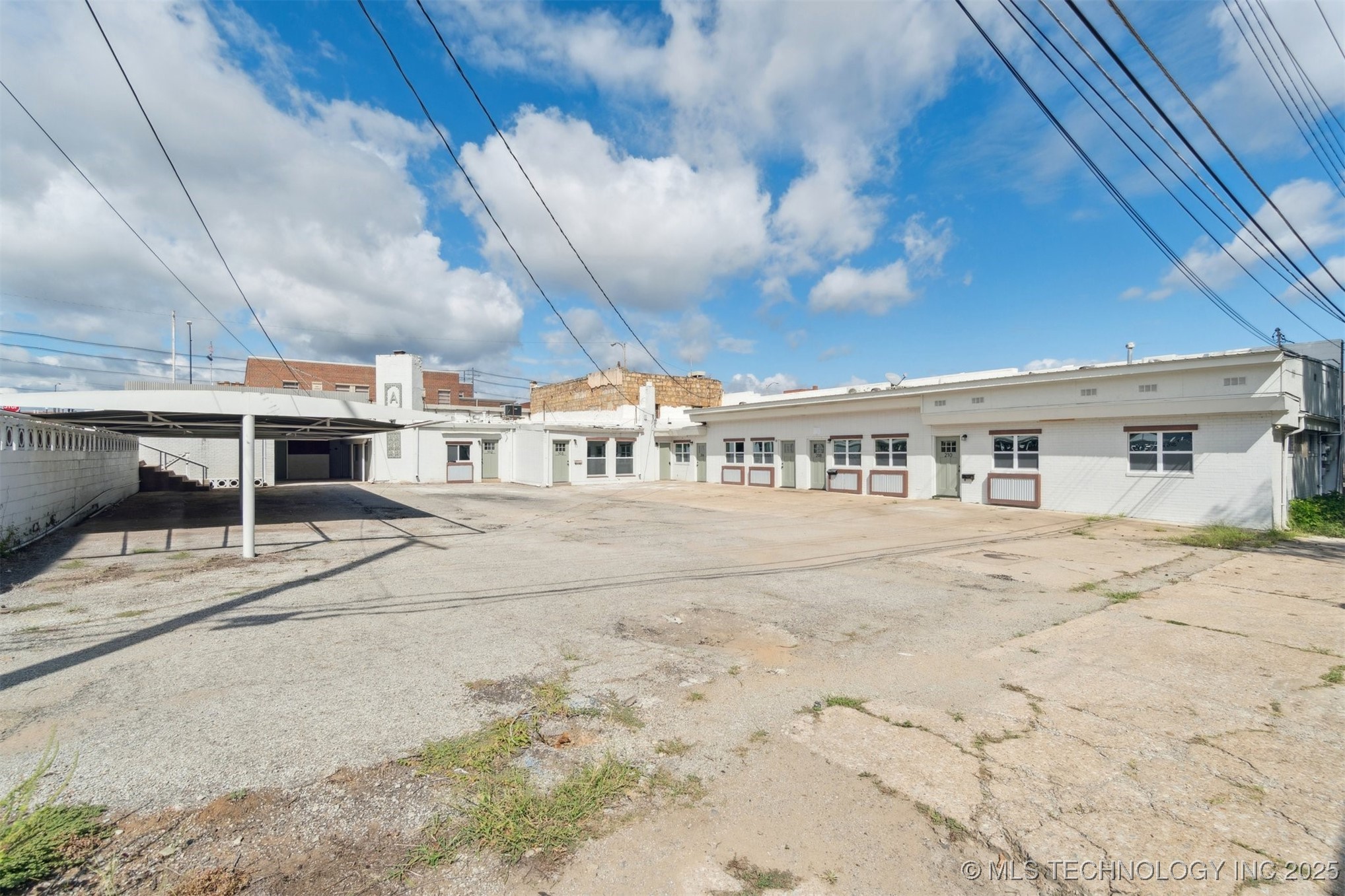 103 E Cherry Street Property Photo 68