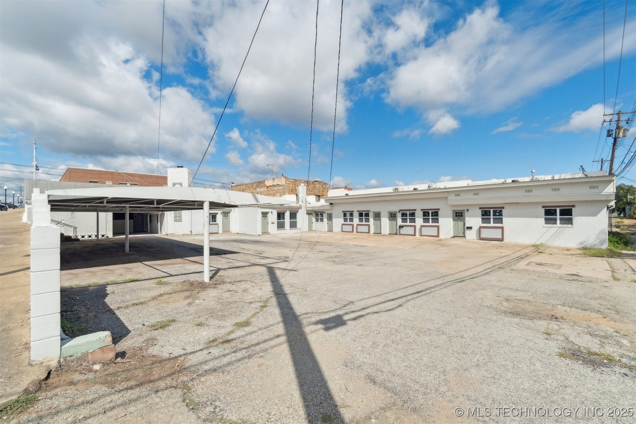 103 E Cherry Street Property Photo 69