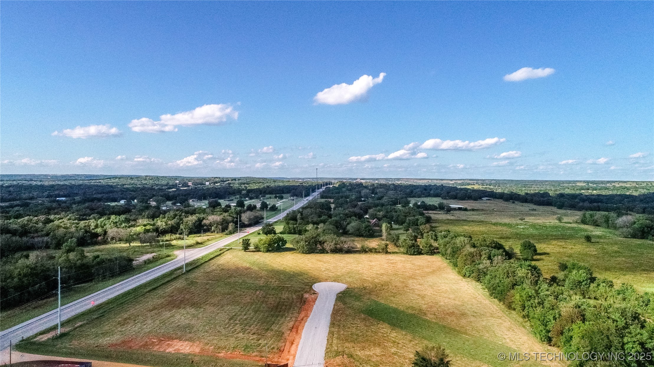 11872 Campbell Property Photo 4