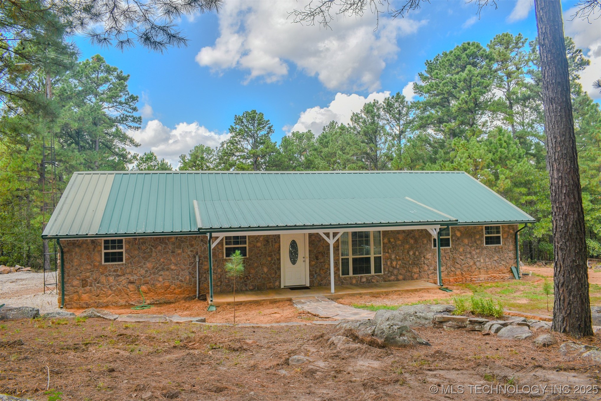 414041 E 1878 Road Property Photo 6