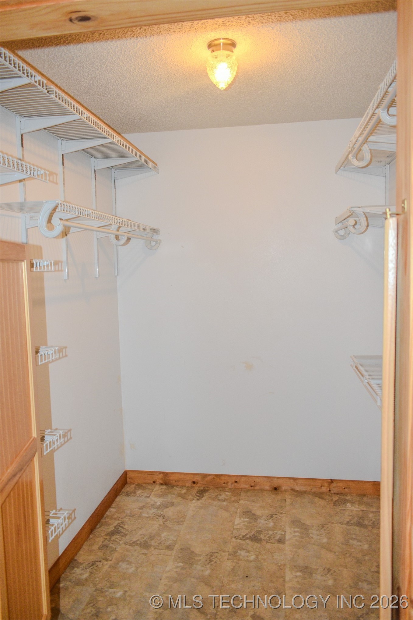 414041 E 1878 Road Property Photo 16
