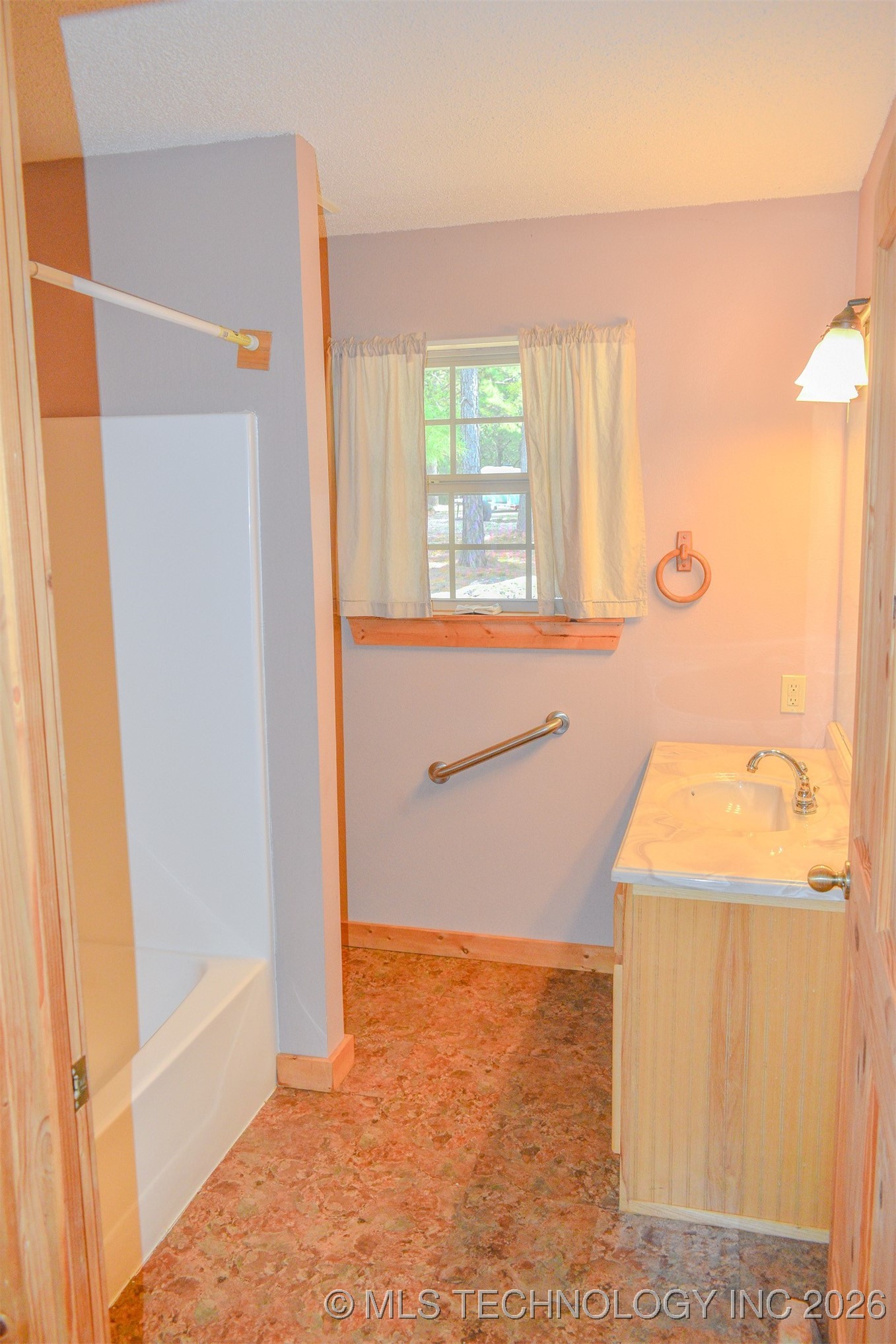 414041 E 1878 Road Property Photo 25