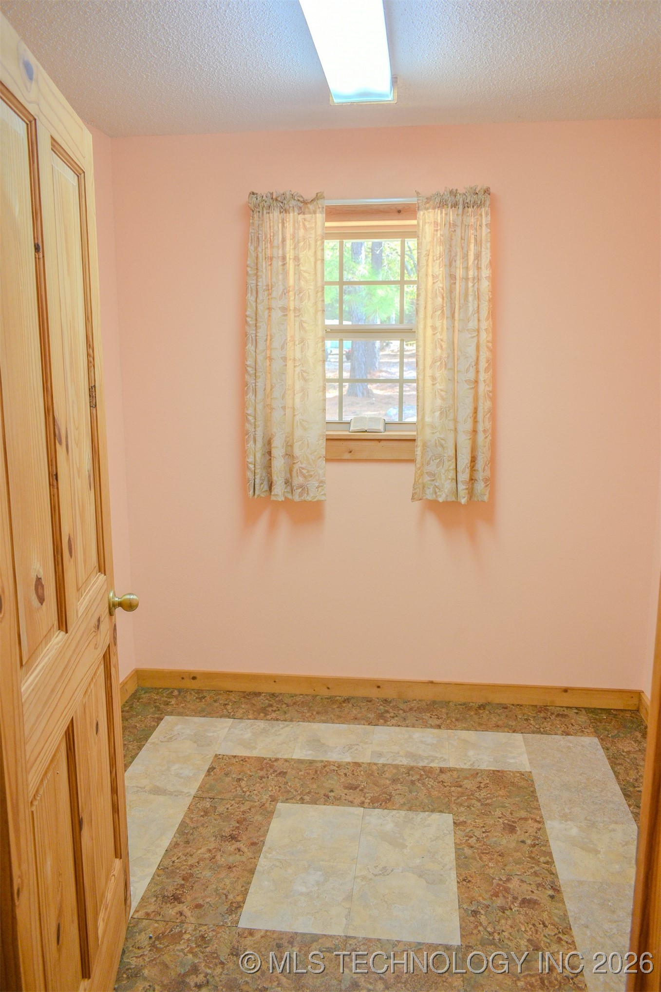 414041 E 1878 Road Property Photo 27