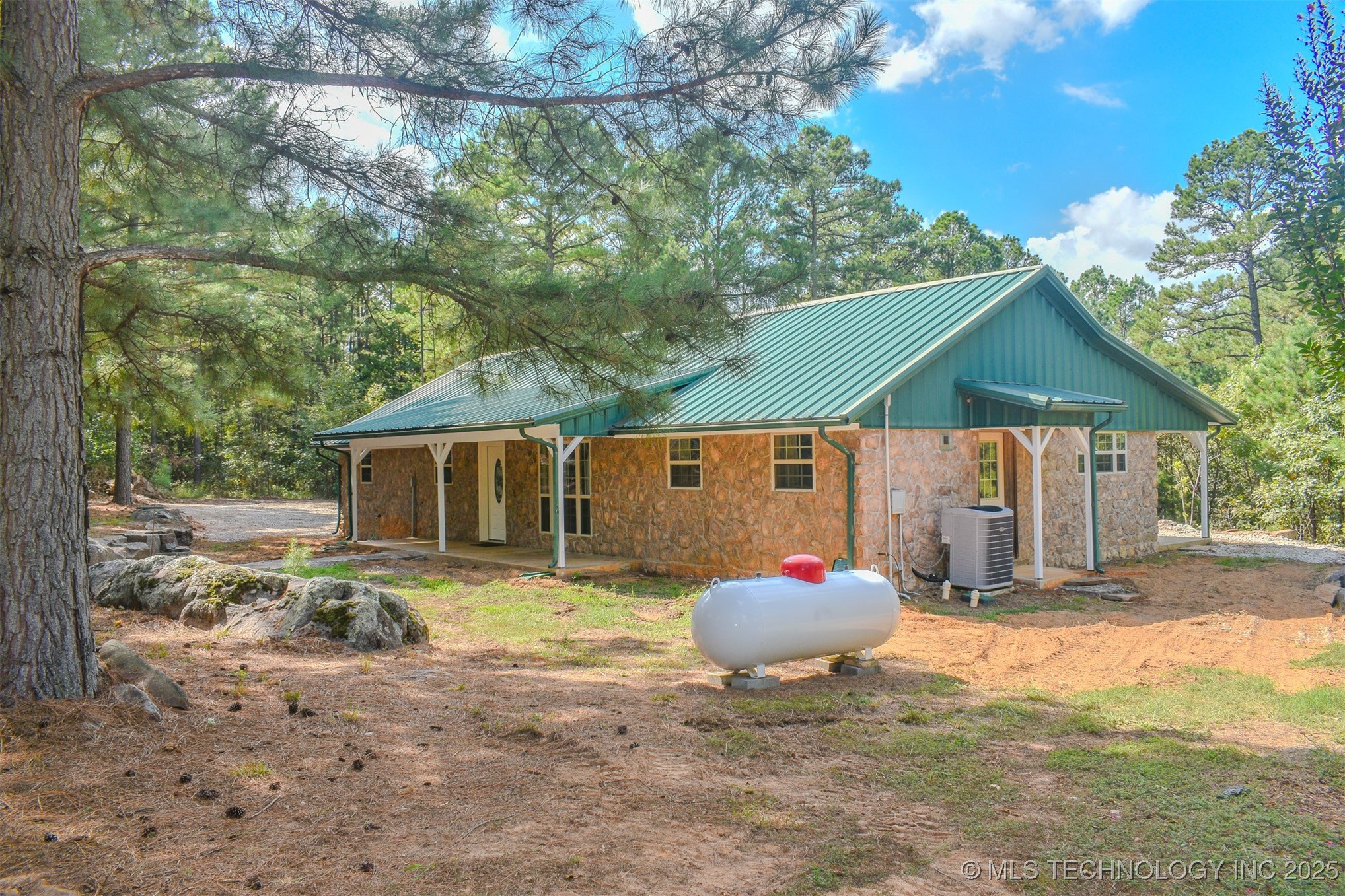 414041 E 1878 Road Property Photo 30